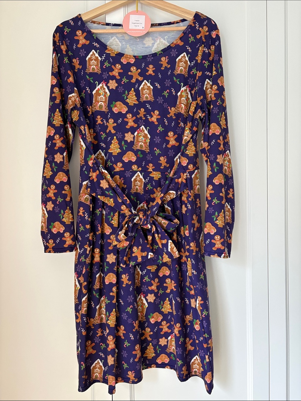Holiday Gingerbread Print Women’s Dress